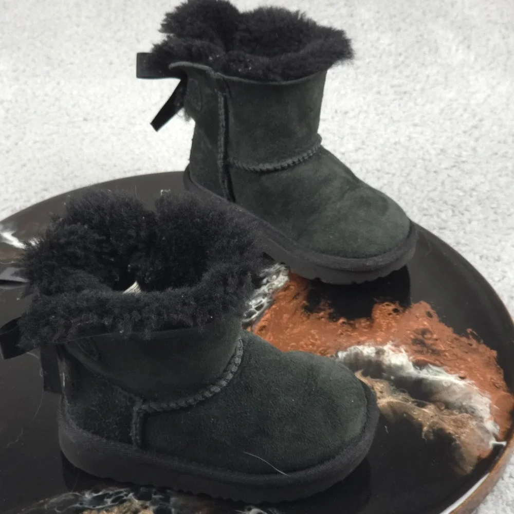 UGG department girls